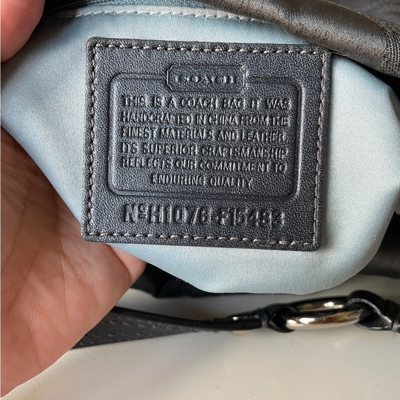 Coach Carly Signature Jacquard Hobo Shoulder Bag - Picture 4 of 7